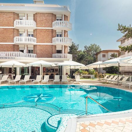 Hotel San Francisco Lignano Sabbiadoro Eksteriør bilde