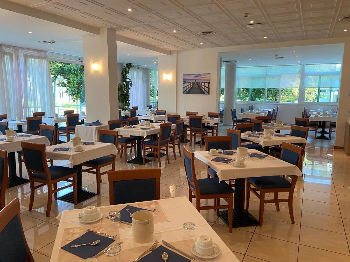 Hotel San Francisco Lignano Sabbiadoro Eksteriør bilde