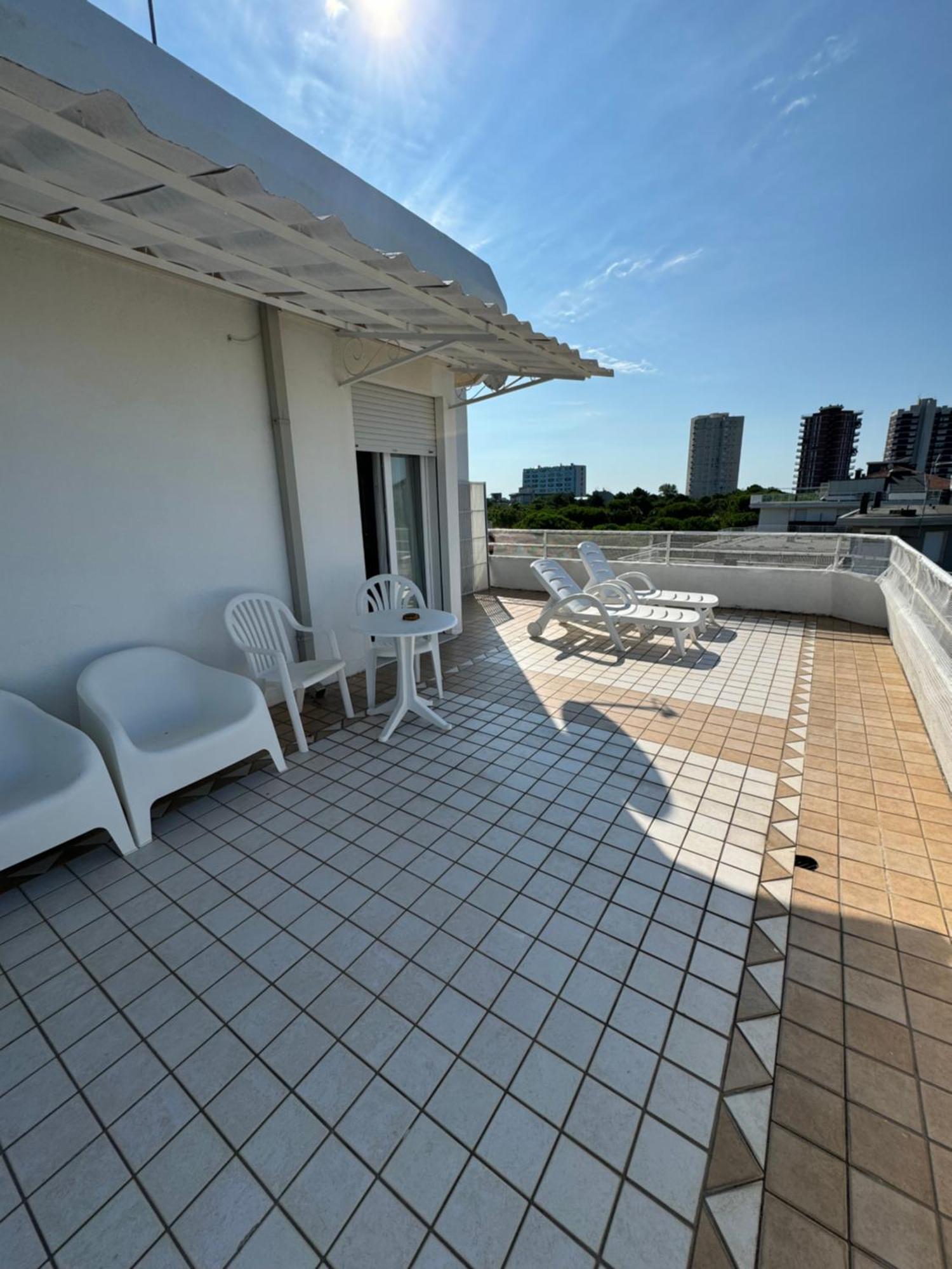 Hotel San Francisco Lignano Sabbiadoro Eksteriør bilde