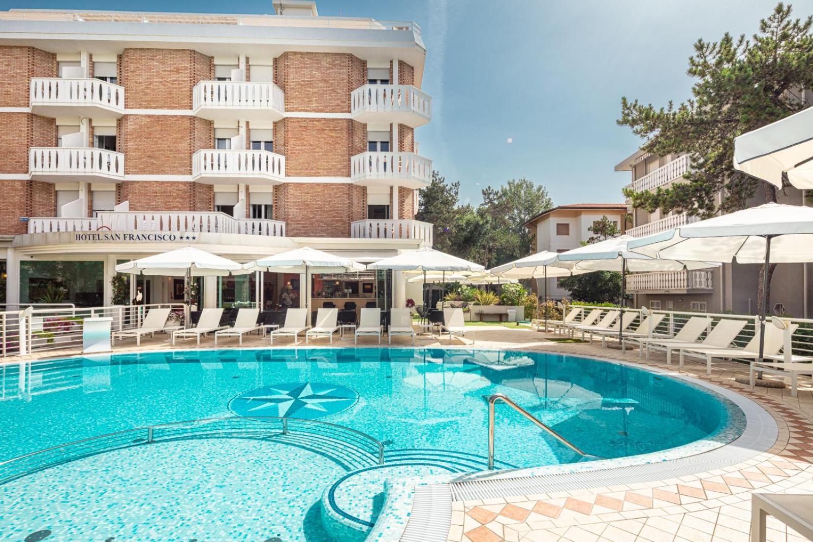 Hotel San Francisco Lignano Sabbiadoro Eksteriør bilde