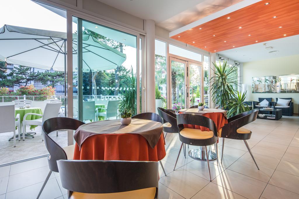 Hotel San Francisco Lignano Sabbiadoro Eksteriør bilde